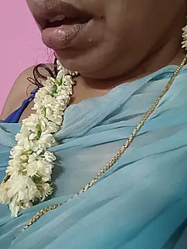 Snapshot of Tamilsexy35 chatting on 07-09-26, 10:36 Tamilsexy35 online show from 07-09-26, 10:36