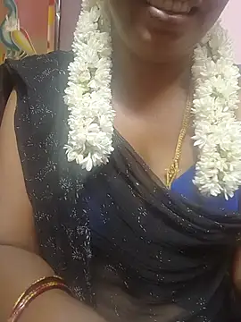 Snapshot of Tamilsexy35 chatting on 08-05-26, 02:47 Tamilsexy35 online show from 08-05-26, 02:47