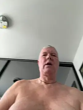 Snapshot of cumboy chatting on 01-06-25, 02:03 cumboy online show from 01-06-25, 02:03