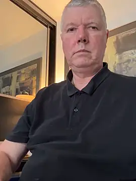 Snapshot of cumboy chatting on 01-21-25, 01:54 cumboy online show from 01-21-25, 01:54