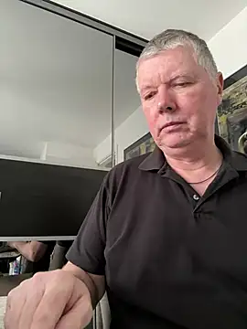 Snapshot of cumboy chatting on 01-29-25, 12:02 cumboy online show from 01-29-25, 12:02