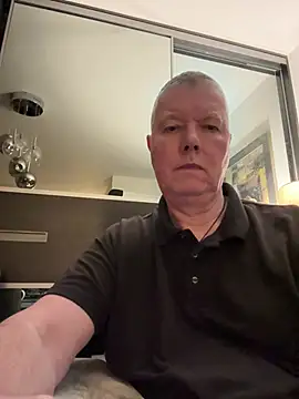 Snapshot of cumboy chatting on 02-09-26, 11:20 cumboy online show from 02-09-26, 11:20