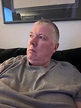 Snapshot of cumboy chatting on 02-22-26, 12:01 cumboy online show from 02-22-26, 12:01