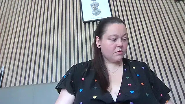 Snapshot of MysteriousAlaya chatting on 07-09-26, 12:20 MysteriousAlaya online show from 07-09-26, 12:20