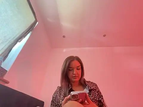 Snapshot of elina_amara_ chatting on 06-16-26, 03:14 elina amara online show from 06-16-26, 03:14
