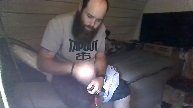 Snapshot of ThisGuy42o chatting on 07-12-26, 01:46 ThisGuy42o online show from 07-12-26, 01:46