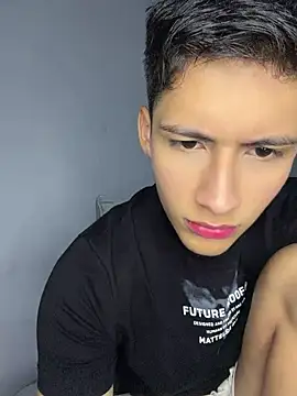 Snapshot of SantiLux_ chatting on 07-19-26, 02:26 SantiLux online show from 07-19-26, 02:26