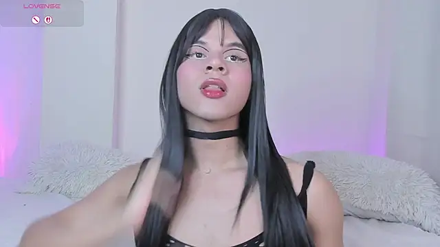 Snapshot of lana_moontt chatting on 06-18-26, 02:01 lana moontt online show from 06-18-26, 02:01