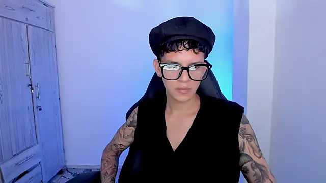 tylerrnova online show from 07-04-26, 03:56