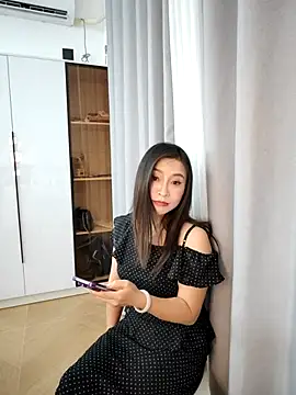 HY-SHUI online show from 06-17-26, 01:56