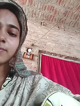 Snapshot of Simran_143 chatting on 06-18-26, 09:14 Simran 143 online show from 06-18-26, 09:14