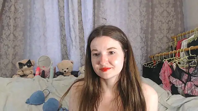 Snapshot of ChloeBrooklyn chatting on 06-19-26, 09:24 ChloeBrooklyn online show from 06-19-26, 09:24