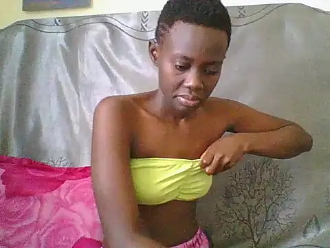Snapshot of Tish_Leylah chatting on 07-21-26, 11:12 Tish Leylah online show from 07-21-26, 11:12