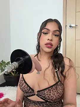 MilaHank online show from 07-08-26, 03:49