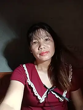 Snapshot of Gee_hot chatting on 06-25-26, 11:04 Gee hot online show from 06-25-26, 11:04