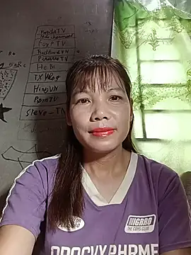 Snapshot of Gee_hot chatting on 07-23-26, 03:59 Gee hot online show from 07-23-26, 03:59