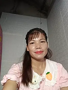 Snapshot of Gee_hot chatting on 08-05-26, 11:24 Gee hot online show from 08-05-26, 11:24