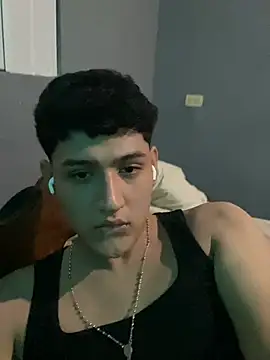 Snapshot of Sebastian24h chatting on 06-20-26, 05:21 Sebastian24h online show from 06-20-26, 05:21
