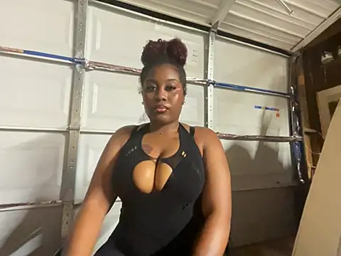 bighettobooty online show from 07-08-26, 03:11