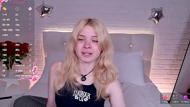 Snapshot of ChloeWells chatting on 07-24-26, 03:37 ChloeWells online show from 07-24-26, 03:37