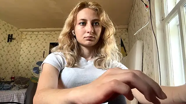 LisaBam online show from 06-18-26, 12:20