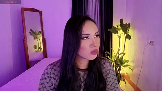 Snapshot of Bell_PepperHot chatting on 06-27-26, 02:05 Bell PepperHot online show from 06-27-26, 02:05