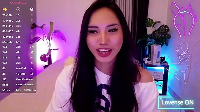 Snapshot of Bell_PepperHot chatting on 07-28-26, 09:03 Bell PepperHot online show from 07-28-26, 09:03