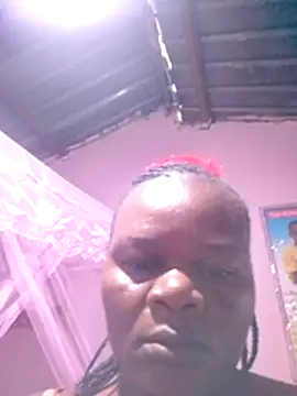 Snapshot of PRETTY-LILY chatting on 06-29-26, 10:15 PRETTY-LILY online show from 06-29-26, 10:15