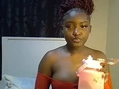 Ebonybarbieeee online show from 07-06-26, 04:31