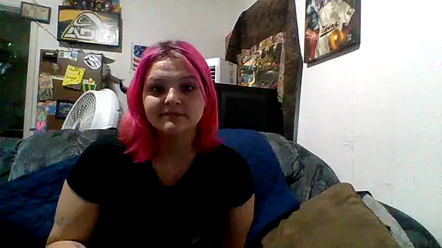Snapshot of Elliebellie1 chatting on 07-02-26, 07:42 Elliebellie1 online show from 07-02-26, 07:42