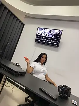 Snapshot of Julieta_Vegaax chatting on 06-19-26, 03:11 Julieta Vegaax online show from 06-19-26, 03:11