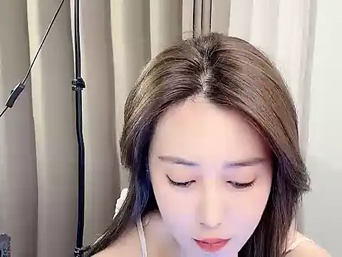 Snapshot of xiaoke31 chatting on 06-20-26, 02:14 xiaoke31 online show from 06-20-26, 02:14