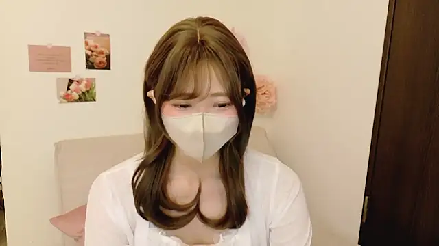 Snapshot of -inori- chatting on 07-04-26, 01:06 -inori- online show from 07-04-26, 01:06
