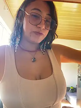 Trinity cat online show from 06-23-26, 08:29