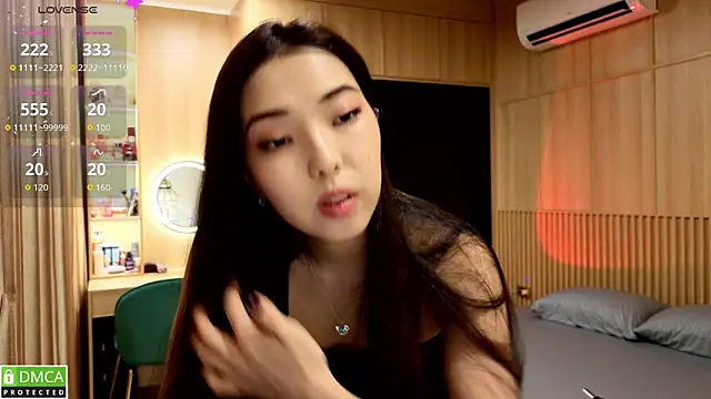 miko kimura online show from 10-21-25, 03:57