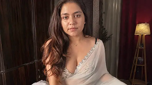 Snapshot of Yours_Kirannn chatting on 06-19-26, 07:17 Yours Kirannn online show from 06-19-26, 07:17