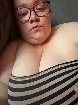 Honey HazelX online show from 06-27-26, 04:17