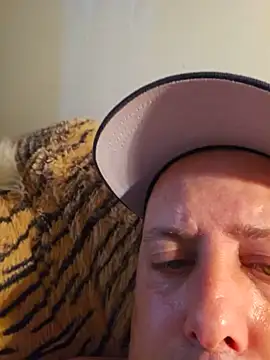 heterohotguy78 online show from 06-20-26, 07:27