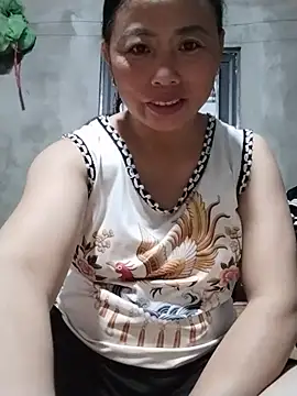 Snapshot of whatmes chatting on 07-26-26, 12:45 whatmes online show from 07-26-26, 12:45