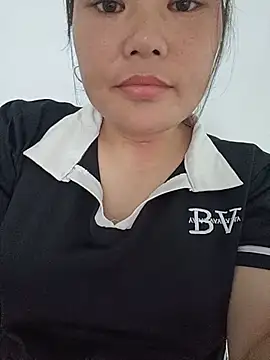 Snapshot of Holy-mi chatting on 07-16-26, 02:06 Holy-mi online show from 07-16-26, 02:06