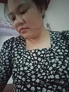 Snapshot of Holy-mi chatting on 08-01-26, 02:22 Holy-mi online show from 08-01-26, 02:22
