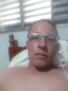 Snapshot of 019danieldias chatting on 07-10-26, 11:46 019danieldias online show from 07-10-26, 11:46