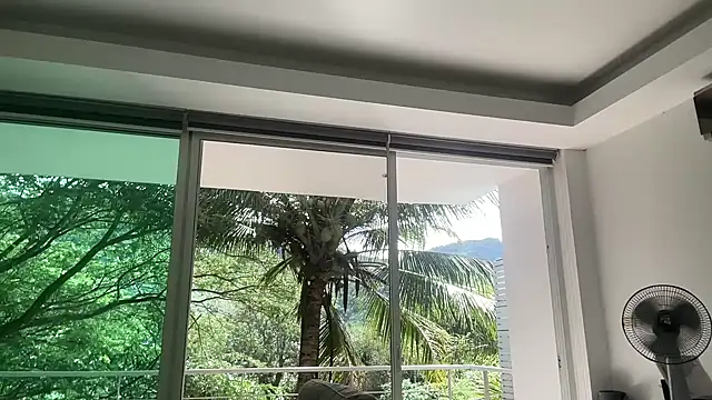 Snapshot of Vilenya chatting on 06-21-26, 02:47 Vilenya online show from 06-21-26, 02:47