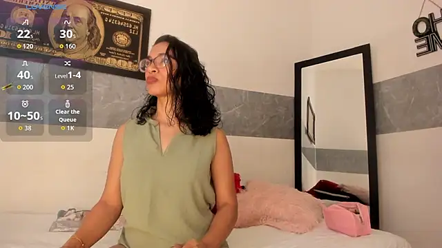 stacyfoxxx online show from 08-06-26, 10:00