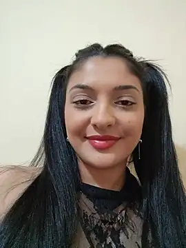 Snapshot of Ambra-Long chatting on 07-03-26, 07:42 Ambra-Long online show from 07-03-26, 07:42