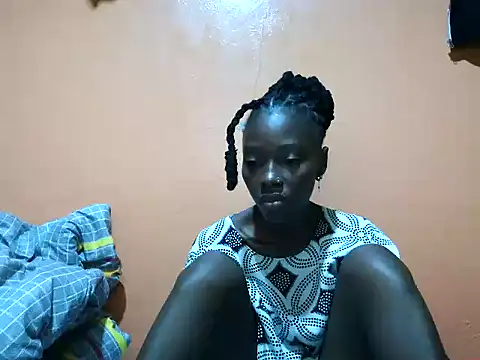 Snapshot of petite_clara2 chatting on 07-02-26, 01:06 petite clara2 online show from 07-02-26, 01:06