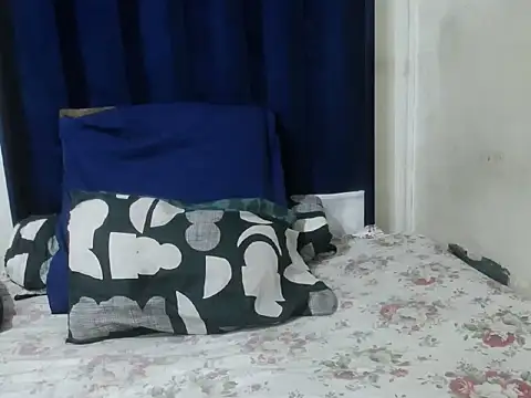 Snapshot of candyass3 chatting on 06-22-26, 06:43 candyass3 online show from 06-22-26, 06:43