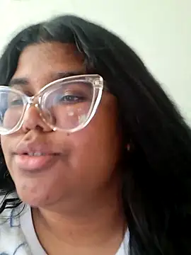 Snapshot of Delya_soloexperimento chatting on 06-22-26, 05:10 Delya soloexperimento online show from 06-22-26, 05:10