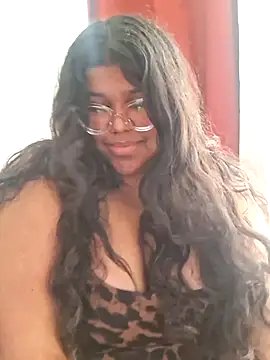 Snapshot of Delya_soloexperimento chatting on 06-30-26, 04:30 Delya soloexperimento online show from 06-30-26, 04:30