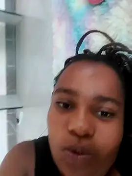 Snapshot of CurvyCharmsTush chatting on 07-02-26, 11:38 CurvyCharmsTush online show from 07-02-26, 11:38